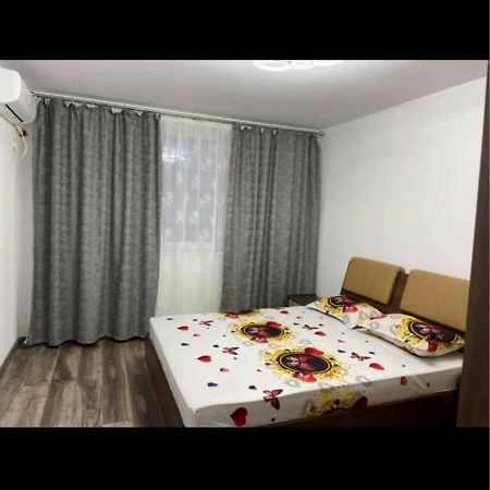 Apartament 4 Camere Orşova Esterno foto